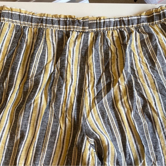 New Look Women's 100% Linen Black/Yellow Striped Wide Leg Pants w/Elastic Waist - Picture 11 of 12